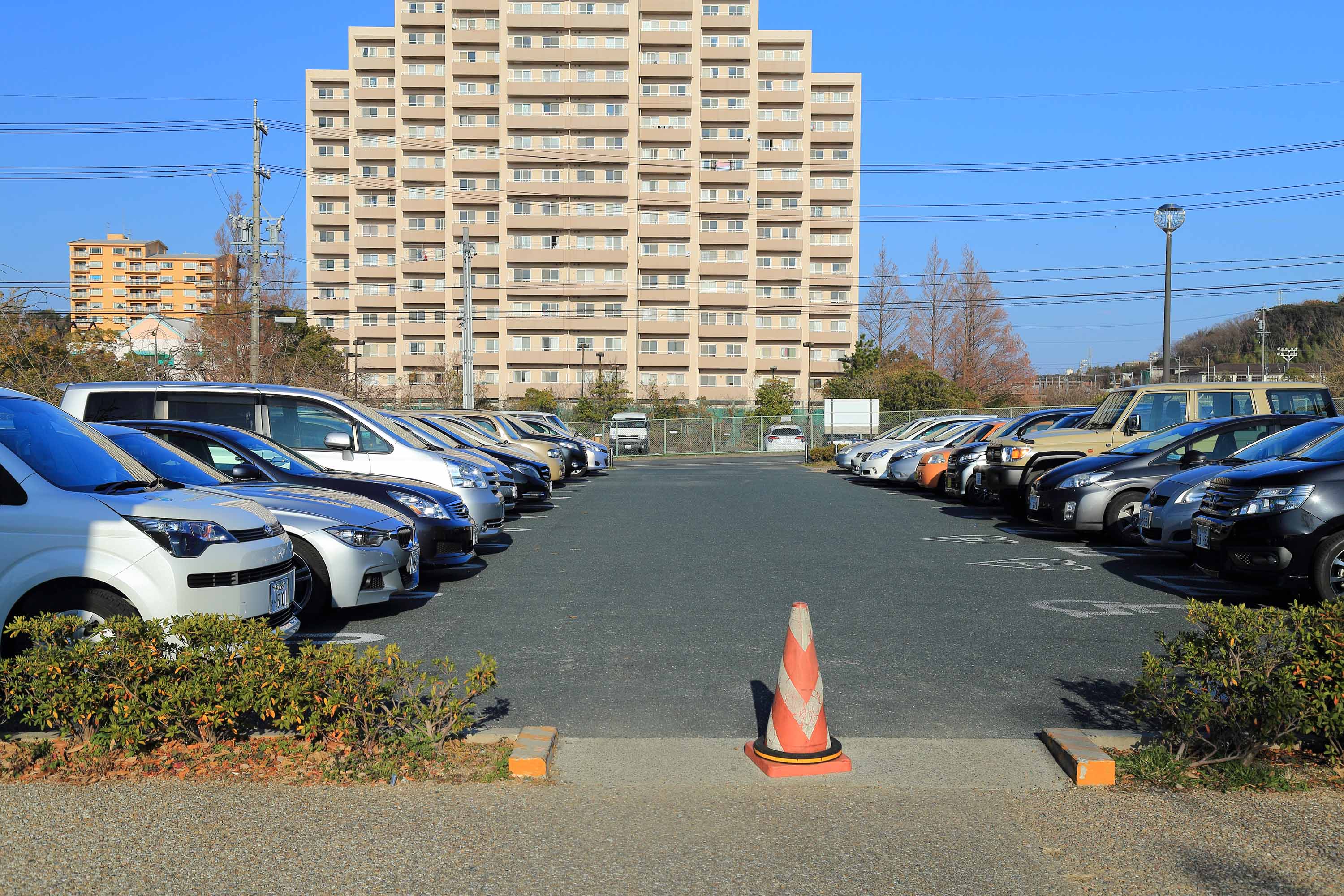 佐鳴湖北岸駐車場